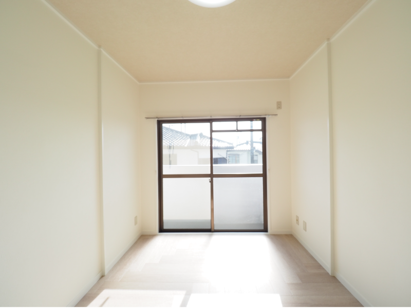 P8160041_洋室-AF.png