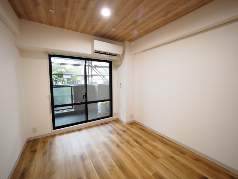 P8280085_居室-AF4.png