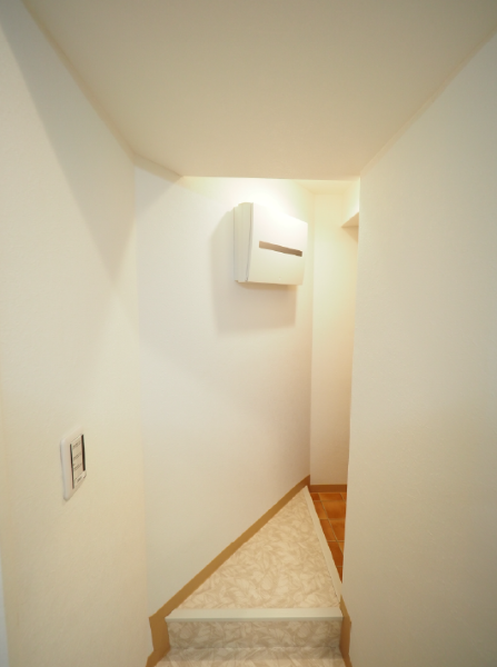 P4230093_勝手口-AF.png
