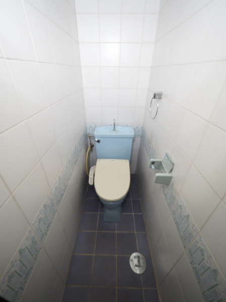 P4230093_トイレ-BF.png