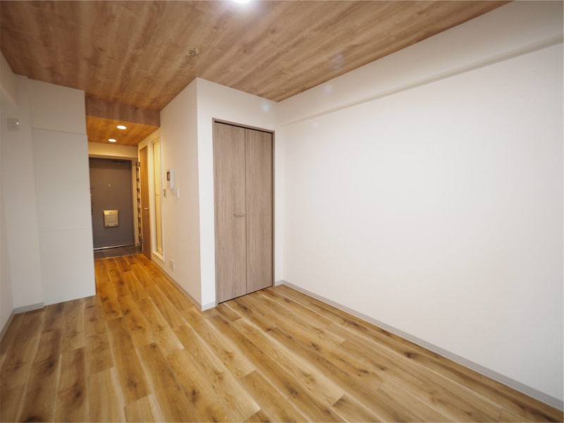 P8280085_居室-AF2.png