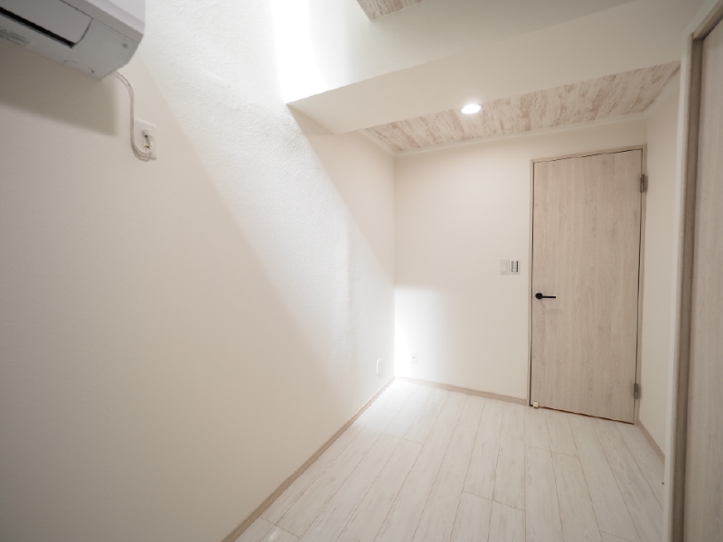 P4230093_洋室2-AF2.png